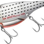 SEÑUELO CABALLITO 45G 100MM PLATACABEZA BRONCE DAIWA