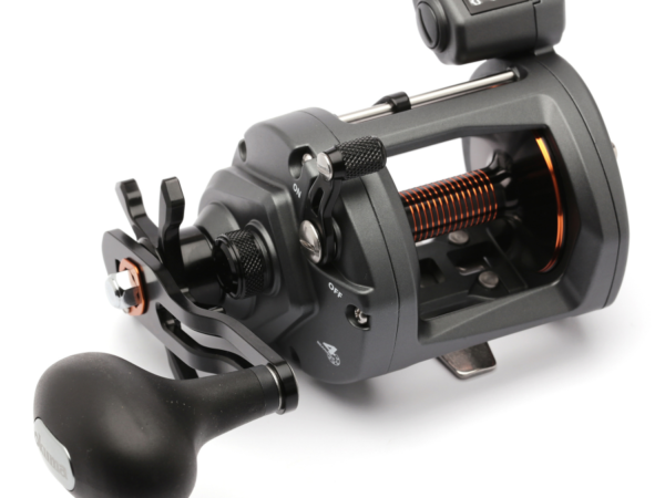 OKUMA CARRETE CW-30DLA COLD WATER (ZURDO)